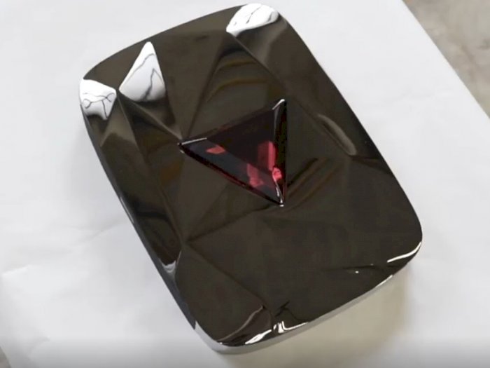 The Red Diamond Play Button
